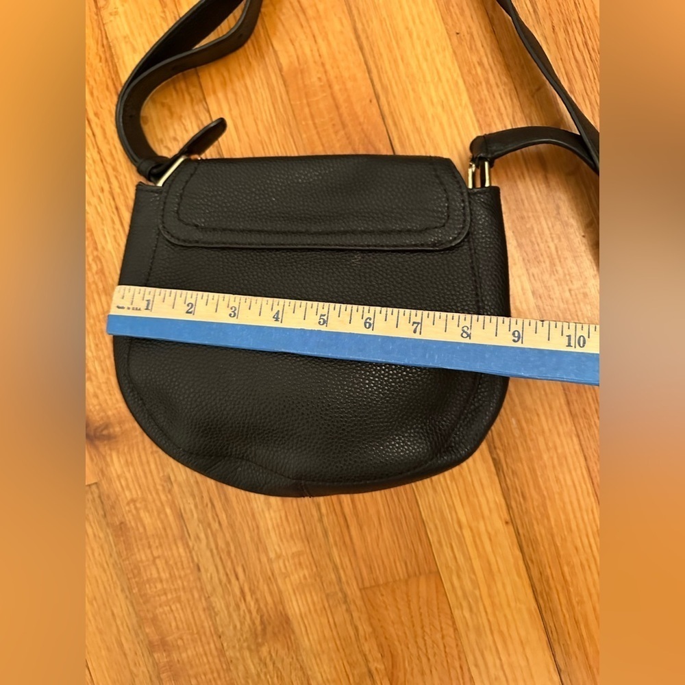 MARC JACOBS
Textured Leather Crossbody Saddle Bag - Picture 8 of 11